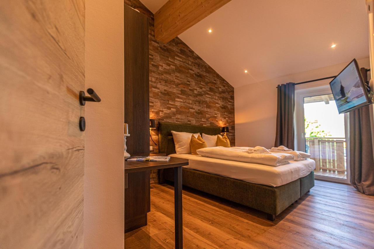 Tevini Boutique Suites By We Rent Zell am See Exterior foto